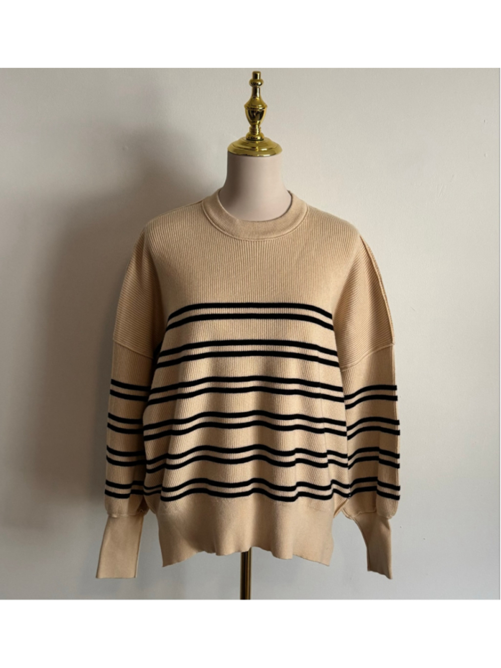 Women's Unbranded Striped Crew Neck Sweater Beige Black Size L